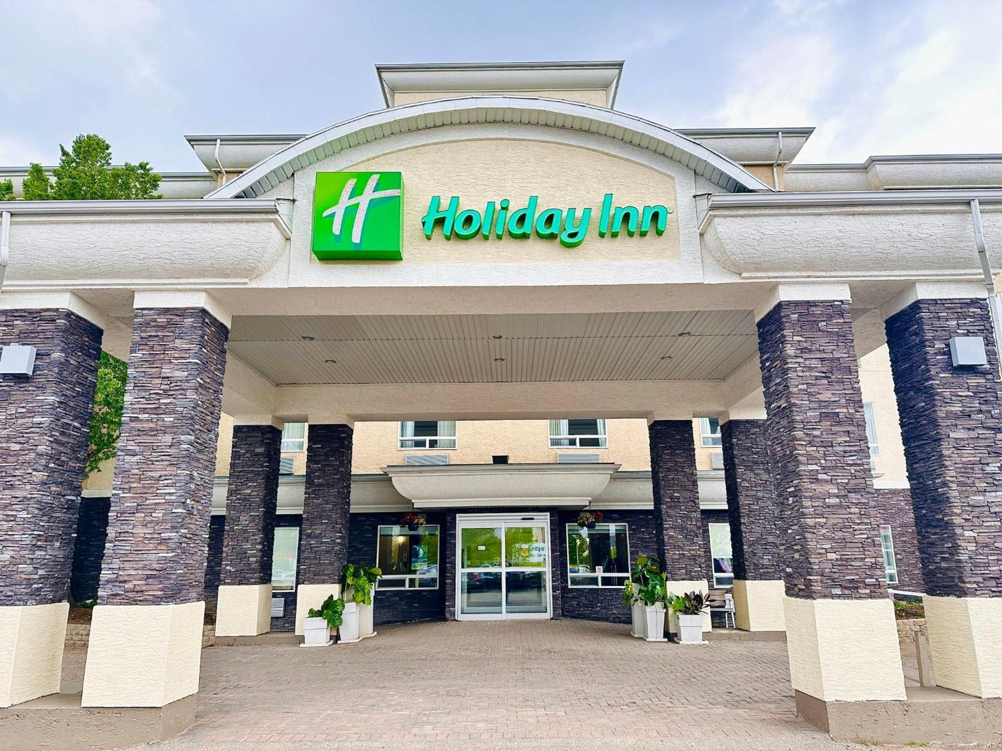 Holiday Inn Hotel & Suites Regina By Ihg Екстериор снимка