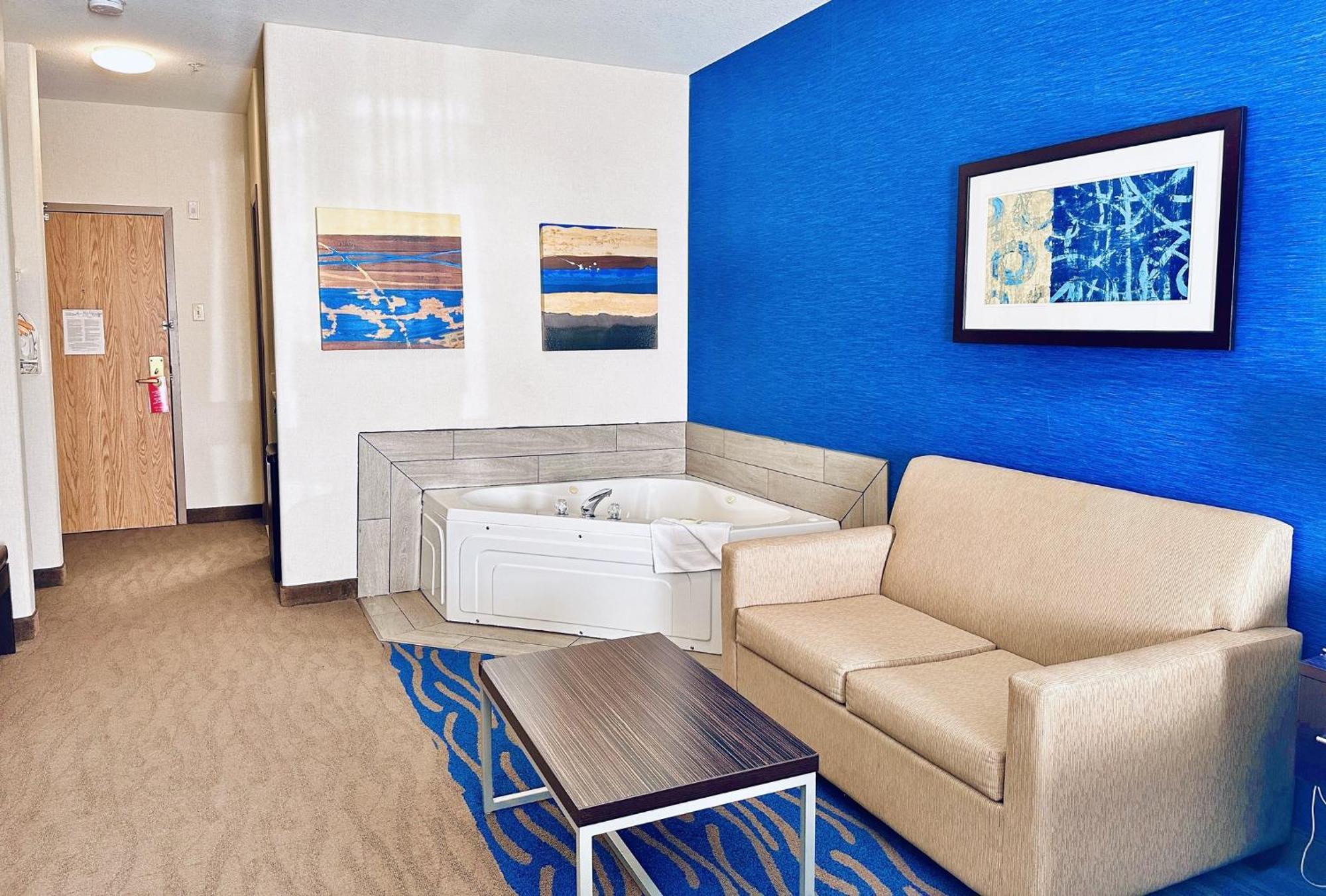 Holiday Inn Hotel & Suites Regina By Ihg Екстериор снимка