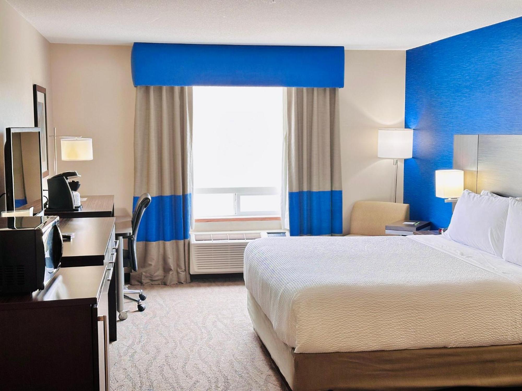 Holiday Inn Hotel & Suites Regina By Ihg Екстериор снимка