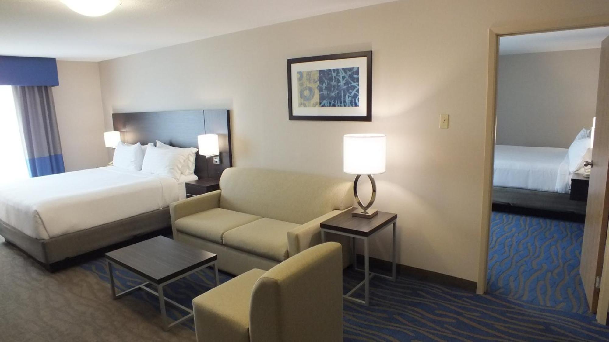 Holiday Inn Hotel & Suites Regina By Ihg Екстериор снимка