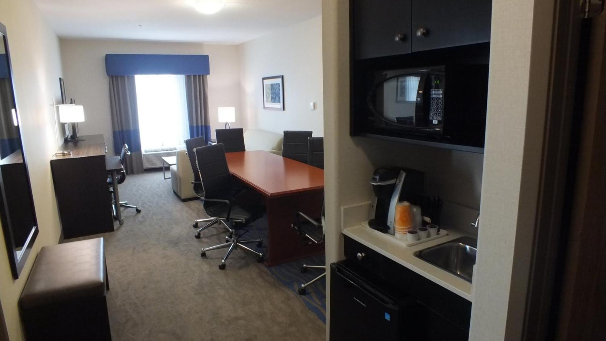 Holiday Inn Hotel & Suites Regina By Ihg Екстериор снимка
