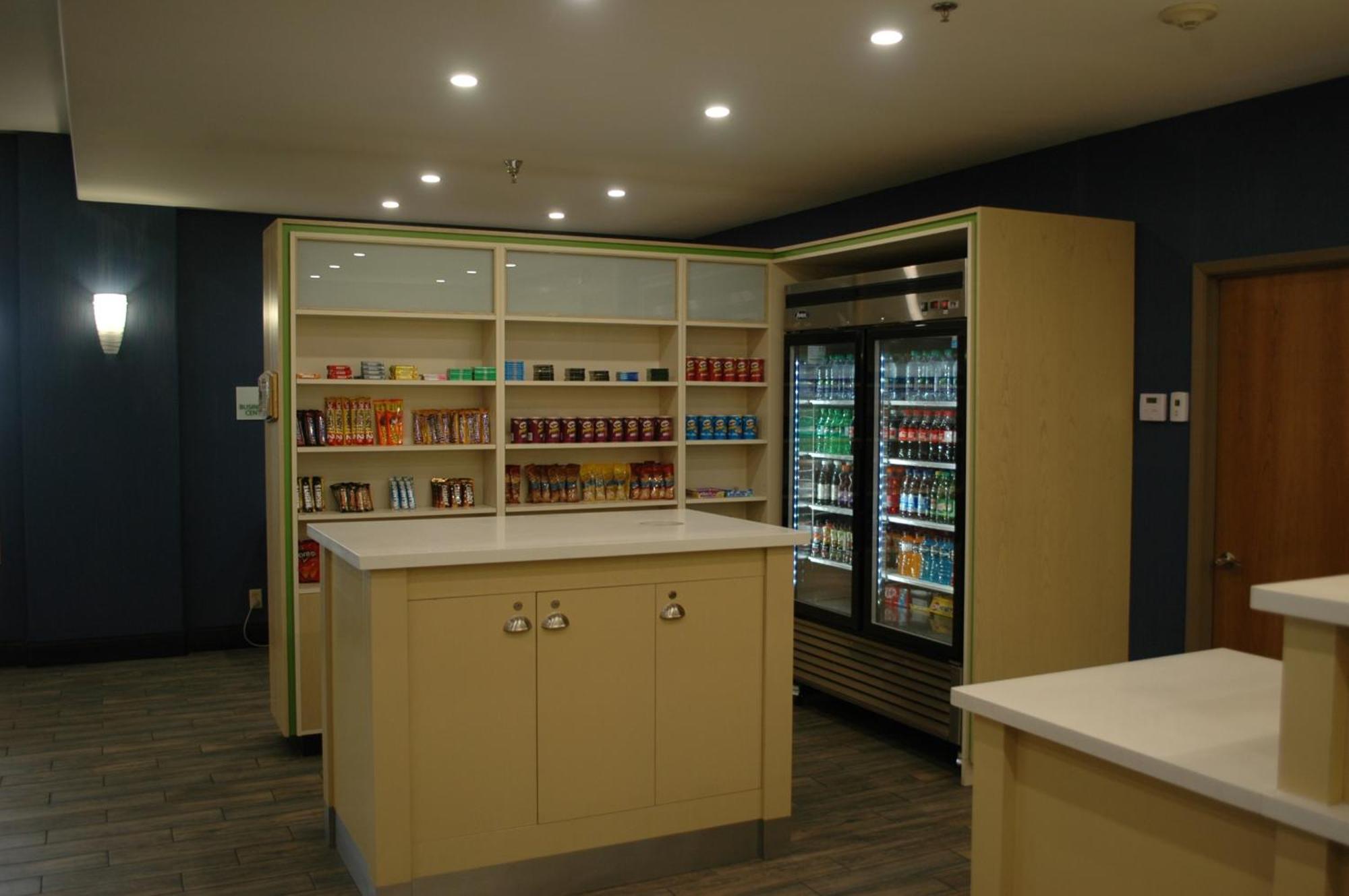 Holiday Inn Hotel & Suites Regina By Ihg Екстериор снимка