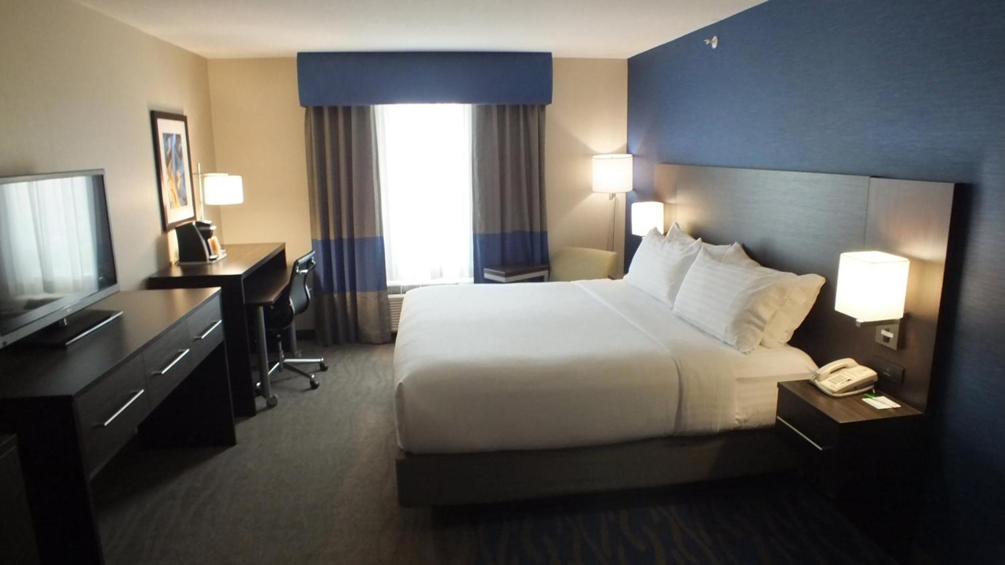 Holiday Inn Hotel & Suites Regina By Ihg Екстериор снимка