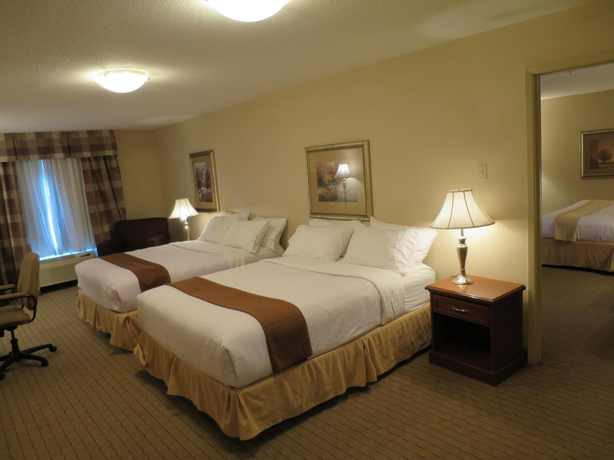 Holiday Inn Hotel & Suites Regina By Ihg Екстериор снимка